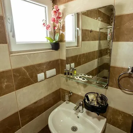 Vuk 4* Нова-Варош